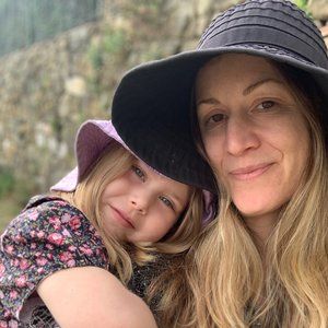 Meet your Posher, Claudia